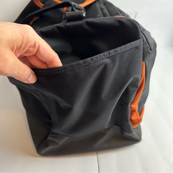❌SOLD❌Nike Large Duffel Bag Texas Longhorns Training Black Orange Pockets Gym - Picture 12 of 16